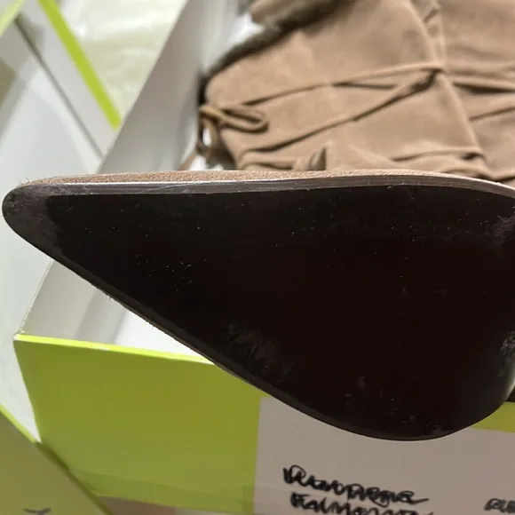 Steve Madden Suede boot - Picture 2 of 6